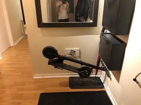 store-e-scooter-in-apartment.